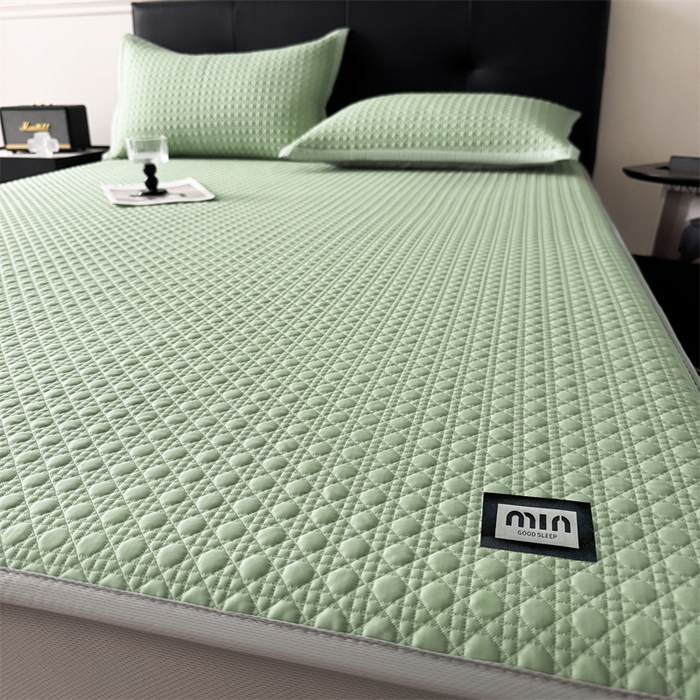 91家纺网 家纺一手货源 找家纺 耐思家纺 2025新款MIN豆豆凉席空调席系列-床笠款 MIN冰豆豆-月光绿-床笠款