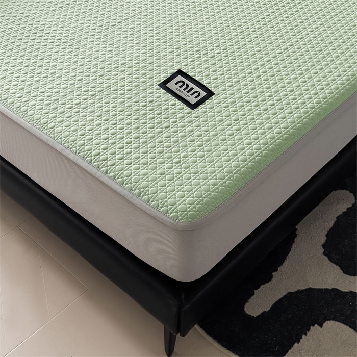 91家纺网 家纺一手货源 找家纺 耐思家纺 2025新款MIN豆豆凉席空调席系列-床笠款 MIN冰豆豆-月光绿-床笠款