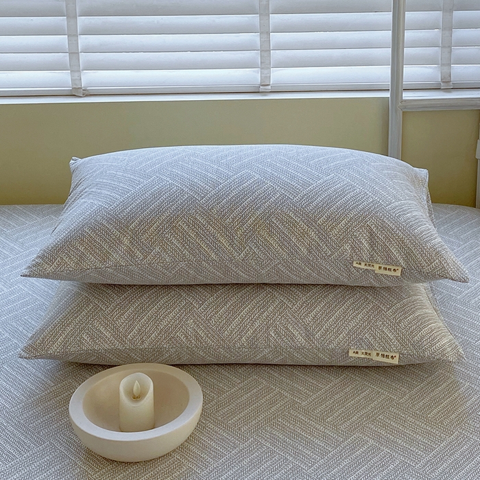 91家纺网 家纺一手货源 找家纺 金鑫汇家纺 2025年新款百分百全棉老粗布全棉加厚加密高克重单品枕套（花型更好卖，面料更厚实，自带凉感） 流光灰