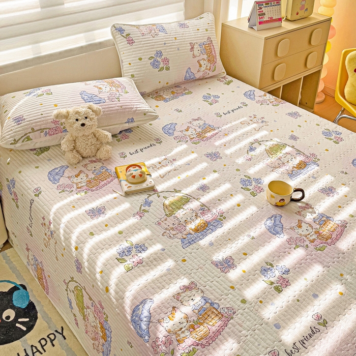 91家纺网 家纺一手货源 找家纺 金鑫汇家纺 2025新款全棉绗缝夹棉印花床盖 喵喵日记