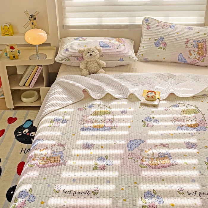 91家纺网 家纺一手货源 找家纺 金鑫汇家纺 2025新款全棉绗缝夹棉印花床盖 喵喵日记