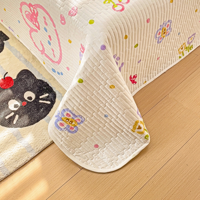 91家纺网 家纺一手货源 找家纺 金鑫汇家纺 2025新款全棉绗缝夹棉印花床盖 奇趣小兔