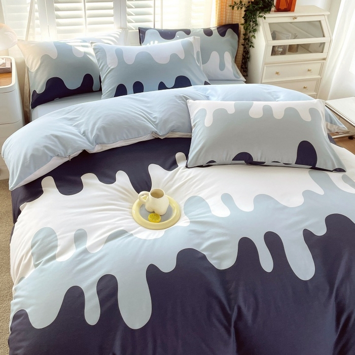 91家纺网 家纺一手货源 找家纺 金鑫汇家纺 2025新款13070全棉好卖花型套件系列-四件套 奶油蓝