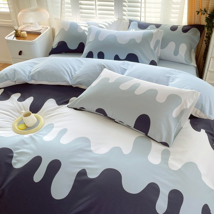 91家纺网 家纺一手货源 找家纺 金鑫汇家纺 2025新款13070全棉好卖花型套件系列-四件套 奶油蓝