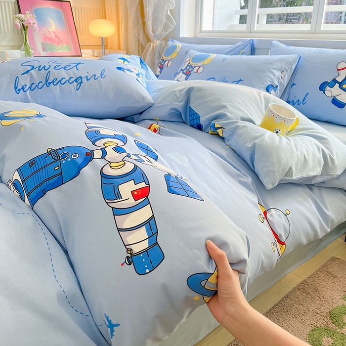 91家纺网 家纺一手货源 找家纺 金鑫汇家纺 2025新款13070全棉好卖花型套件系列-四件套 宇宙奥秘