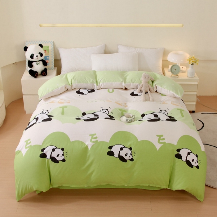 91家纺网 家纺一手货源 找家纺 金鑫汇家纺 2025新款13070全棉好卖花型套件系列-四件套 可爱熊猫