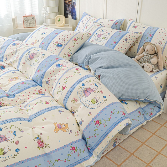 91家纺网 家纺一手货源 找家纺 金鑫汇家纺 2025新款13070全棉好卖花型套件系列-四件套 快乐萌兔