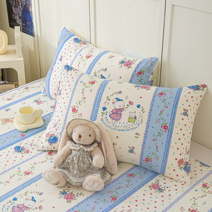 91家纺网 家纺一手货源 找家纺 金鑫汇家纺 2025新款13070全棉好卖花型套件系列-四件套 快乐萌兔