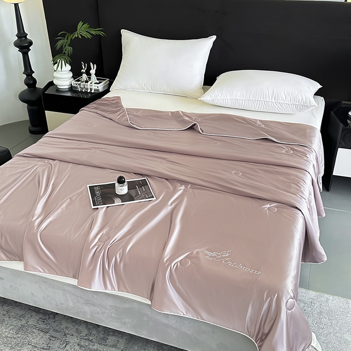 91家纺网 家纺一手货源 找家纺 织布人 2025新款夏被凉感丝大豆被夏凉被单人被轻奢学生宿舍空调被子被芯 凉感丝大豆夏被-浅粉