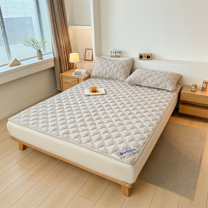 91家纺网 家纺一手货源 找家纺 3C 2025新款全棉水洗棉抗菌夹棉床垫褥子床护垫 波浪格-浅卡其