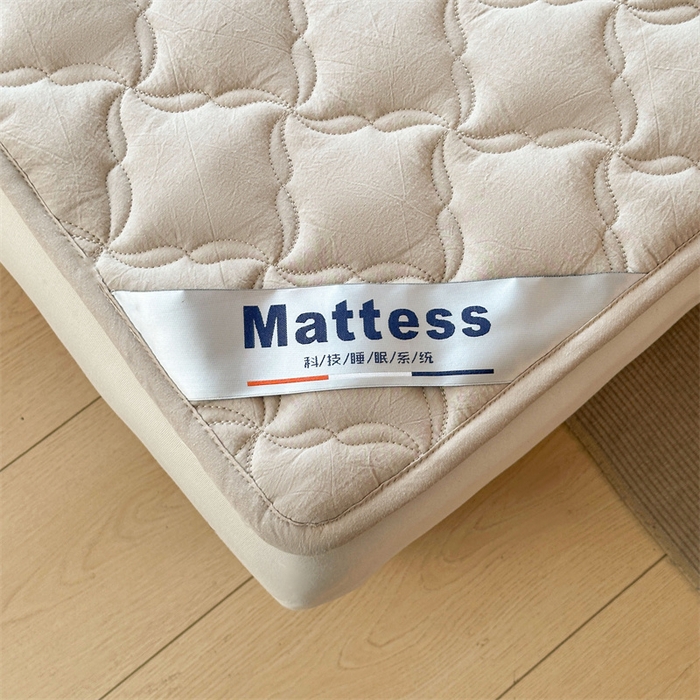 91家纺网 家纺一手货源 找家纺 3C 2025新款全棉水洗棉抗菌夹棉床垫褥子床护垫 波浪格-浅卡其