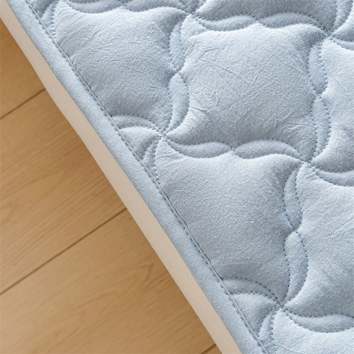 91家纺网 家纺一手货源 找家纺 3C 2025新款全棉水洗棉抗菌夹棉床垫褥子床护垫 波浪格-天空蓝