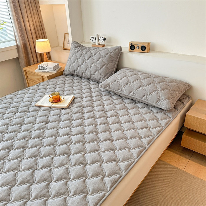 91家纺网 家纺一手货源 找家纺 3C 2025新款全棉水洗棉抗菌夹棉床垫褥子床护垫 波浪格-星空灰