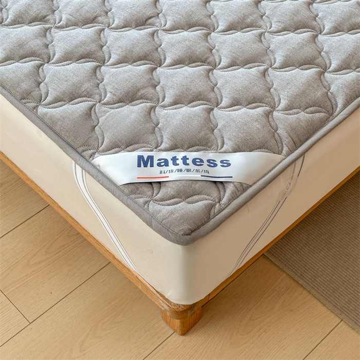 91家纺网 家纺一手货源 找家纺 3C 2025新款全棉水洗棉抗菌夹棉床垫褥子床护垫 波浪格-星空灰