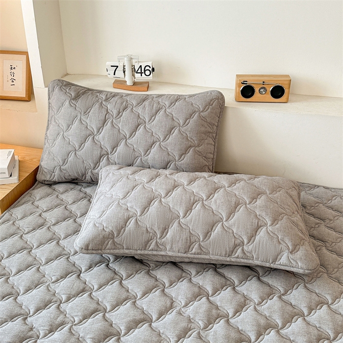 91家纺网 家纺一手货源 找家纺 3C 2025新款全棉水洗棉抗菌夹棉床垫褥子床护垫 波浪格-星空灰