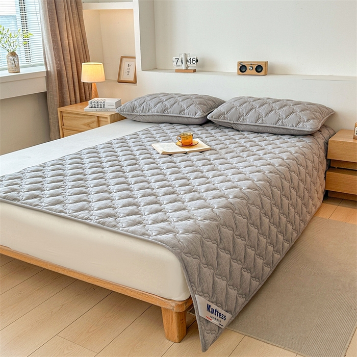 91家纺网 家纺一手货源 找家纺 3C 2025新款全棉水洗棉抗菌夹棉床垫褥子床护垫 波浪格-星空灰