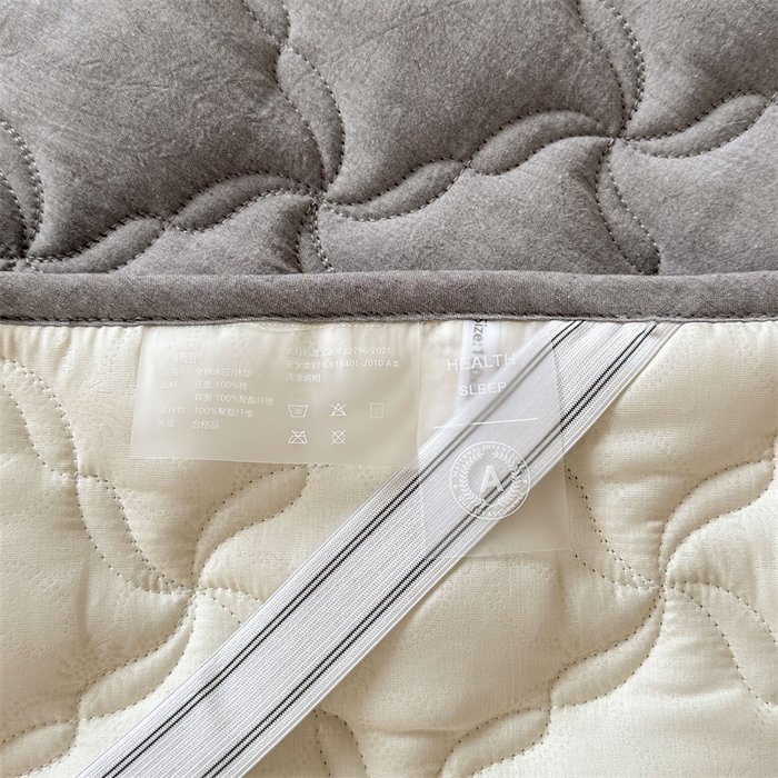 91家纺网 家纺一手货源 找家纺 3C 2025新款全棉水洗棉抗菌夹棉床垫褥子床护垫 波浪格-星空灰