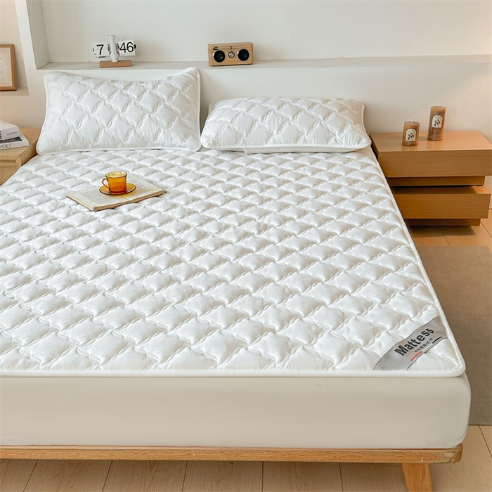 91家纺网 家纺一手货源 找家纺 3C 2025新款全棉水洗棉抗菌夹棉床垫褥子床护垫 波浪格-云朵白