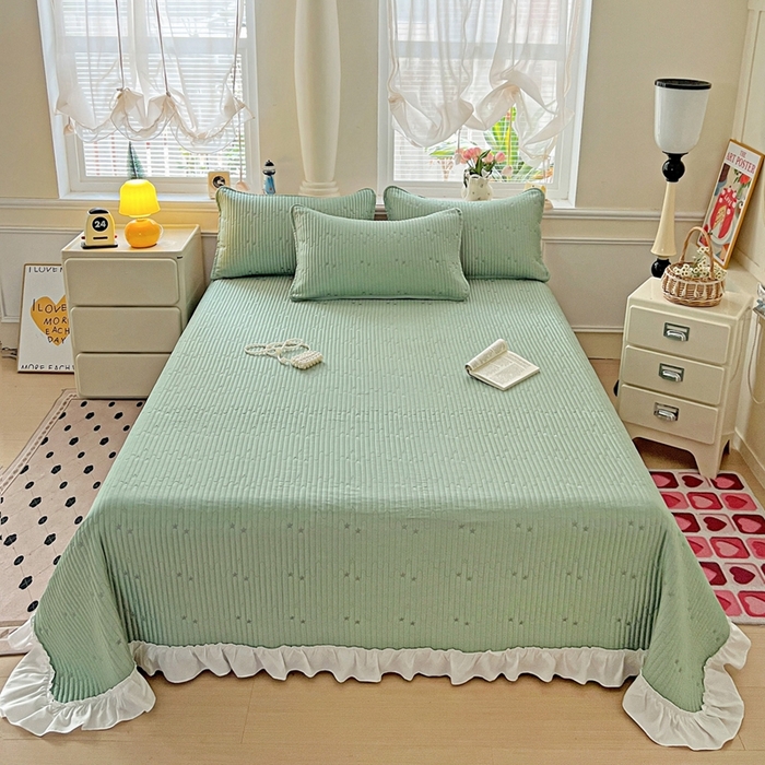 91家纺网 家纺一手货源 找家纺 恒尚居2025花边床盖莫代尔夏季夹棉床单星星刺绣绗缝三件套 夏时光-绿