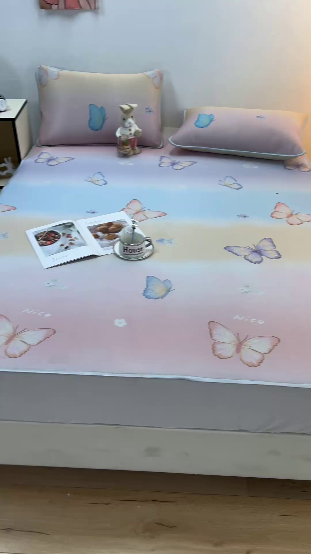 91家纺网 家纺一手货源 找家纺 （总）柏薇 2025新款凉感丝中分子印花复合三明治凉席套件