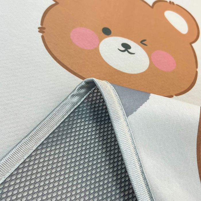 91家纺网 家纺一手货源 找家纺 柏薇 2025新款凉感丝中分子印花复合三明治凉席套件 爱心小熊