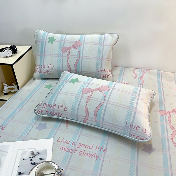 91家纺网 家纺一手货源 找家纺 柏薇 2025新款凉感丝中分子印花复合三明治凉席套件 蝴蝶结