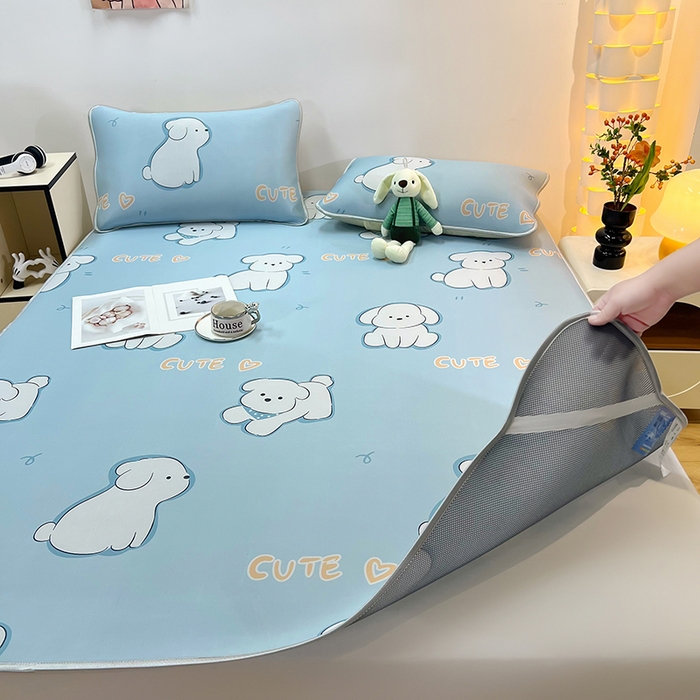 91家纺网 家纺一手货源 找家纺 柏薇 2025新款凉感丝中分子印花复合三明治凉席套件 开心狗狗