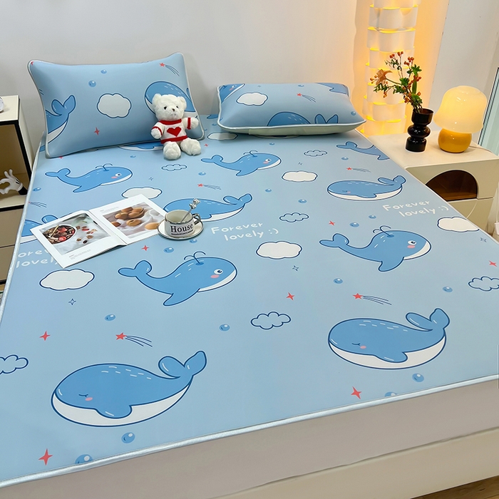 91家纺网 家纺一手货源 找家纺 柏薇 2025新款凉感丝中分子印花复合三明治凉席套件 鲸鱼宝宝