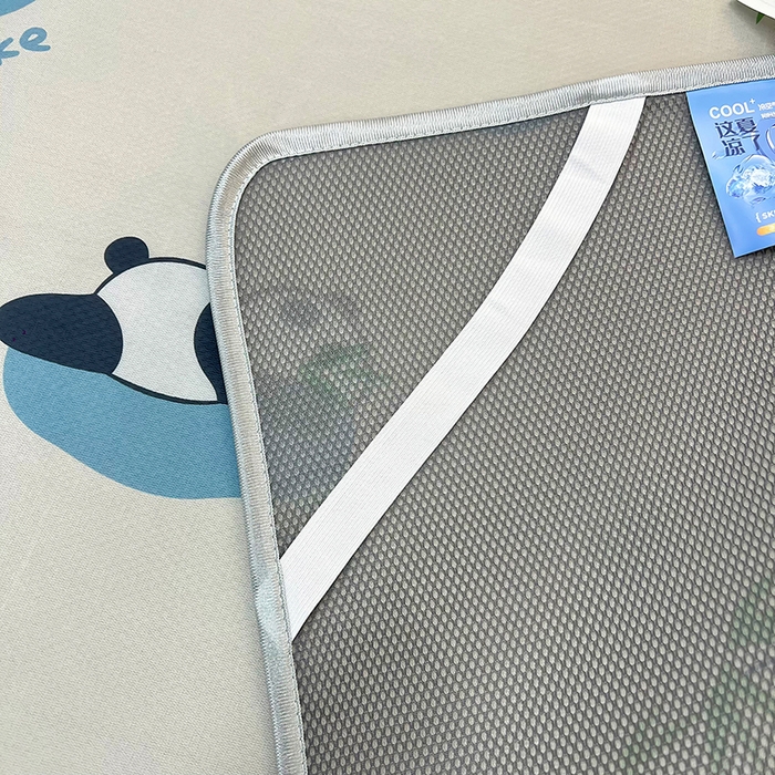 91家纺网 家纺一手货源 找家纺 柏薇 2025新款凉感丝中分子印花复合三明治凉席套件 快乐熊猫