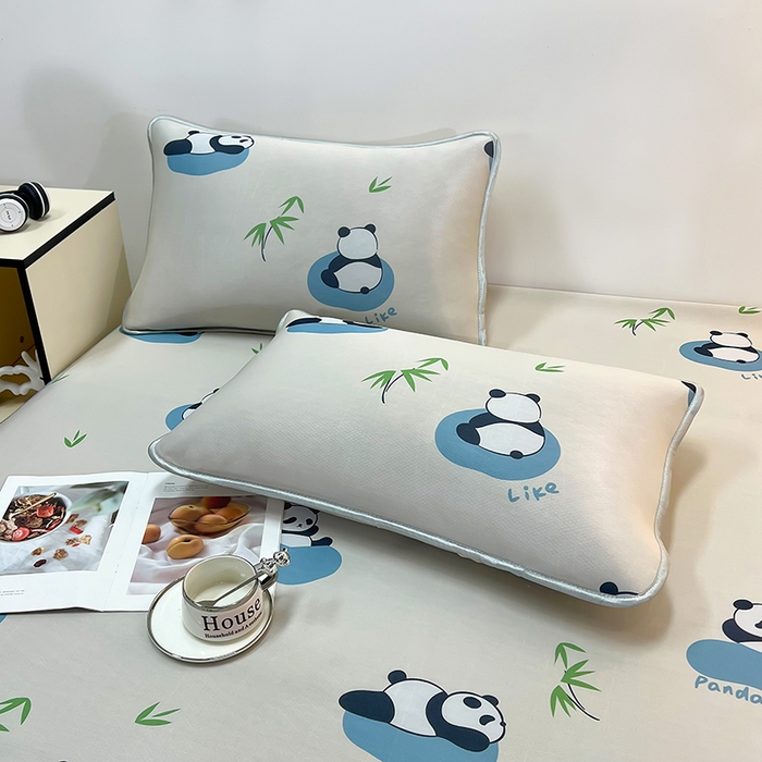 91家纺网 家纺一手货源 找家纺 柏薇 2025新款凉感丝中分子印花复合三明治凉席套件 快乐熊猫