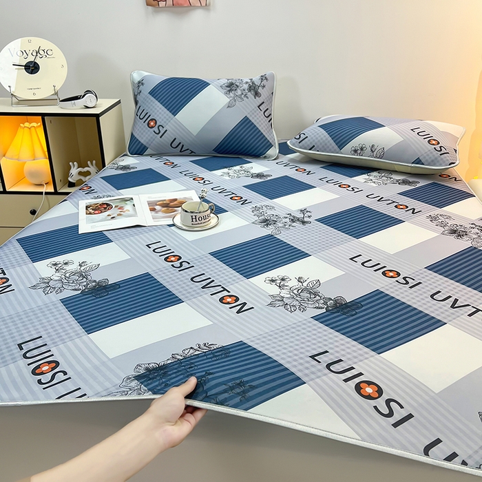 91家纺网 家纺一手货源 找家纺 柏薇 2025新款凉感丝中分子印花复合三明治凉席套件 棋盘格