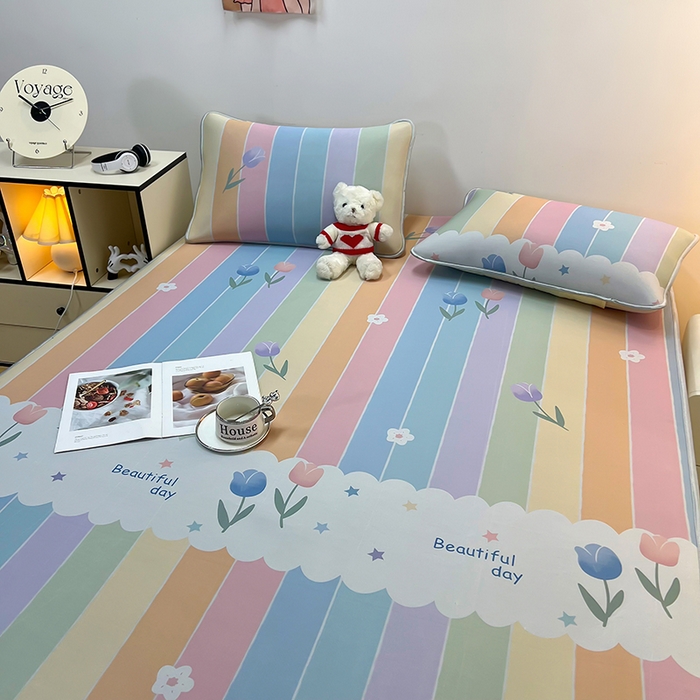 91家纺网 家纺一手货源 找家纺 柏薇 2025新款凉感丝中分子印花复合三明治凉席套件 五彩花朵