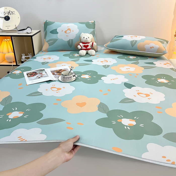 91家纺网 家纺一手货源 找家纺 柏薇 2025新款凉感丝中分子印花复合三明治凉席套件 七彩花