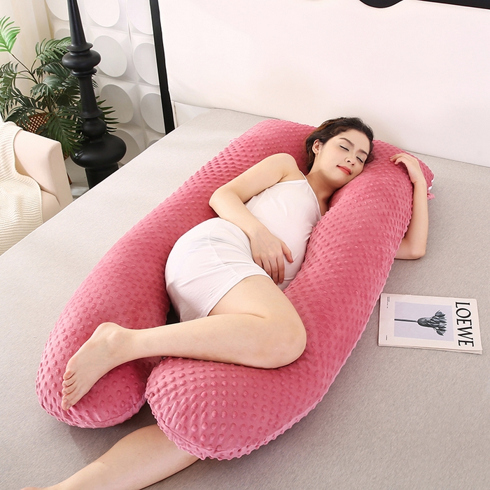 91家纺网 家纺一手货源 找家纺 永光家居 2025新款孕妇枕U型 绒豆豆红靠枕抱枕床头靠枕