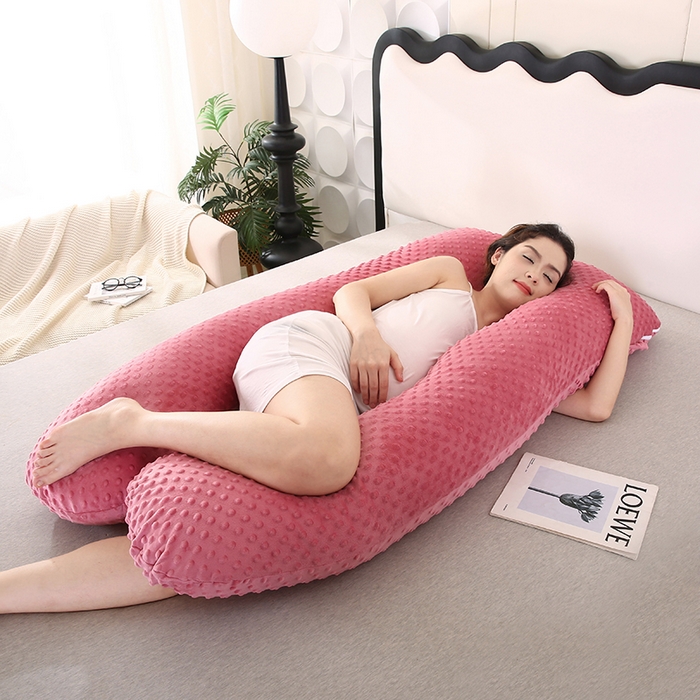 91家纺网 家纺一手货源 找家纺 永光家居 2025新款孕妇枕U型 绒豆豆红靠枕抱枕床头靠枕