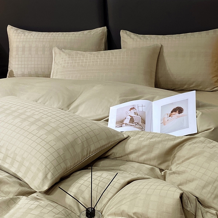 91家纺网 家纺一手货源 找家纺 金鑫汇家纺 2024新款长绒棉提花小方格系列四件套单品系列-单枕套 风吹麦浪