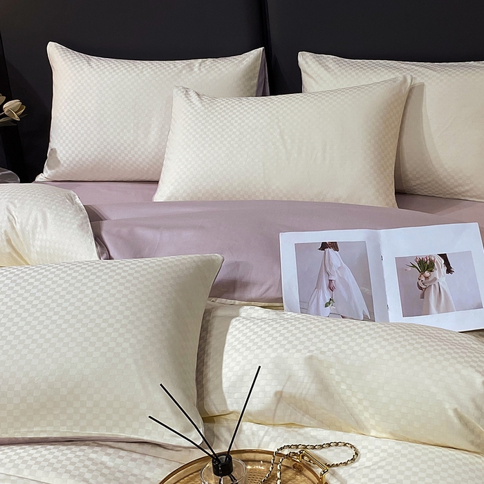 91家纺网 家纺一手货源 找家纺 金鑫汇家纺 2024新款长绒棉提花小方格系列四件套单品系列-单枕套 奶昔白+淡紫（新拍）