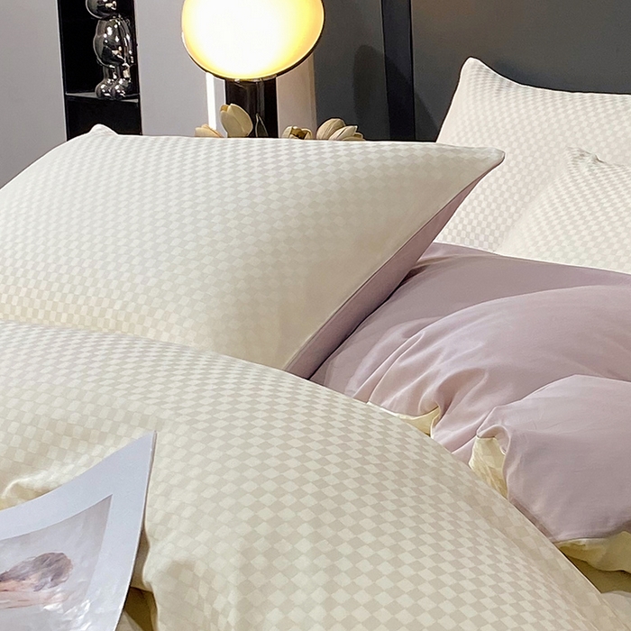 91家纺网 家纺一手货源 找家纺 金鑫汇家纺 2024新款长绒棉提花小方格系列四件套单品系列-单枕套 奶昔白+淡紫（新拍）