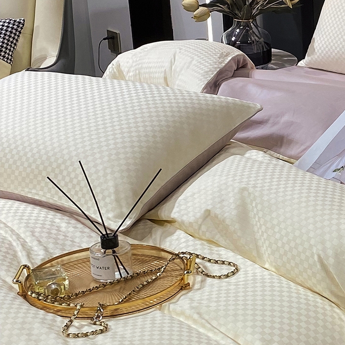 91家纺网 家纺一手货源 找家纺 金鑫汇家纺 2024新款长绒棉提花小方格系列四件套单品系列-单枕套 奶昔白+淡紫（新拍）