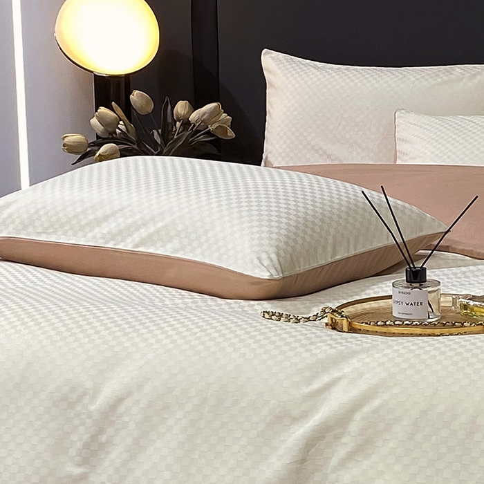 91家纺网 家纺一手货源 找家纺 金鑫汇家纺 2024新款长绒棉提花小方格系列四件套单品系列-单枕套 奶昔白+咖（新拍）