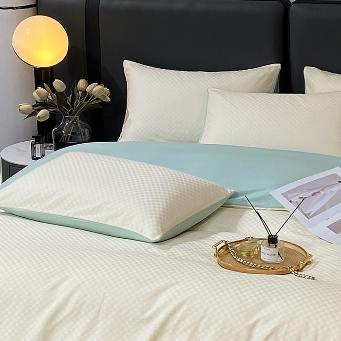 91家纺网 家纺一手货源 找家纺 金鑫汇家纺 2024新款长绒棉提花小方格系列四件套单品系列-单枕套 奶昔白+水绿（新拍）