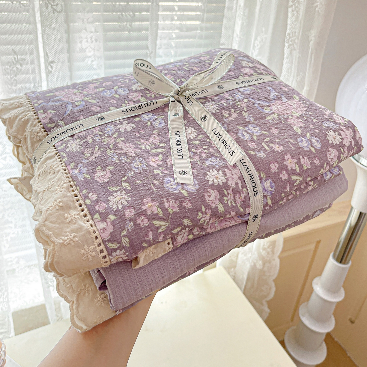 91家纺网 家纺一手货源 找家纺 水木坊 2025新款全棉镂空花边皱皱双层纱四件套专供网销直播 雅韵