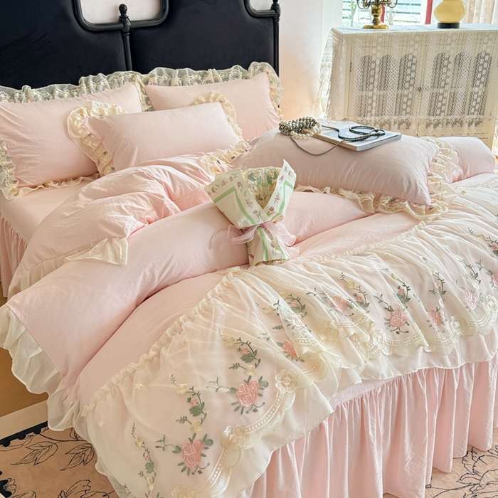 91家纺网 家纺一手货源 找家纺 （总）米可2025新款云朵棉雪纺蕾丝刺绣公主风韩版床裙四件套