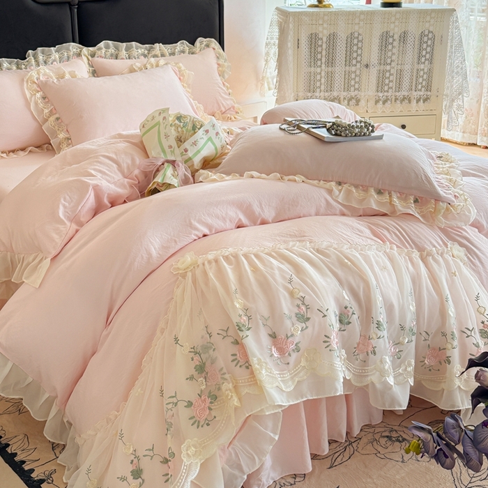 91家纺网 家纺一手货源 找家纺 （总）米可2025新款云朵棉雪纺蕾丝刺绣公主风韩版床裙四件套