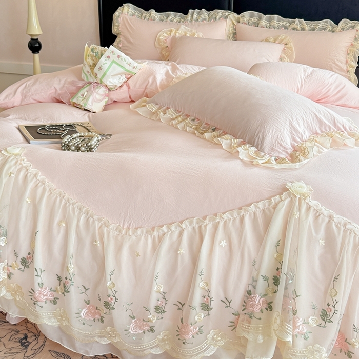 91家纺网 家纺一手货源 找家纺 （总）米可2025新款云朵棉雪纺蕾丝刺绣公主风韩版床裙四件套