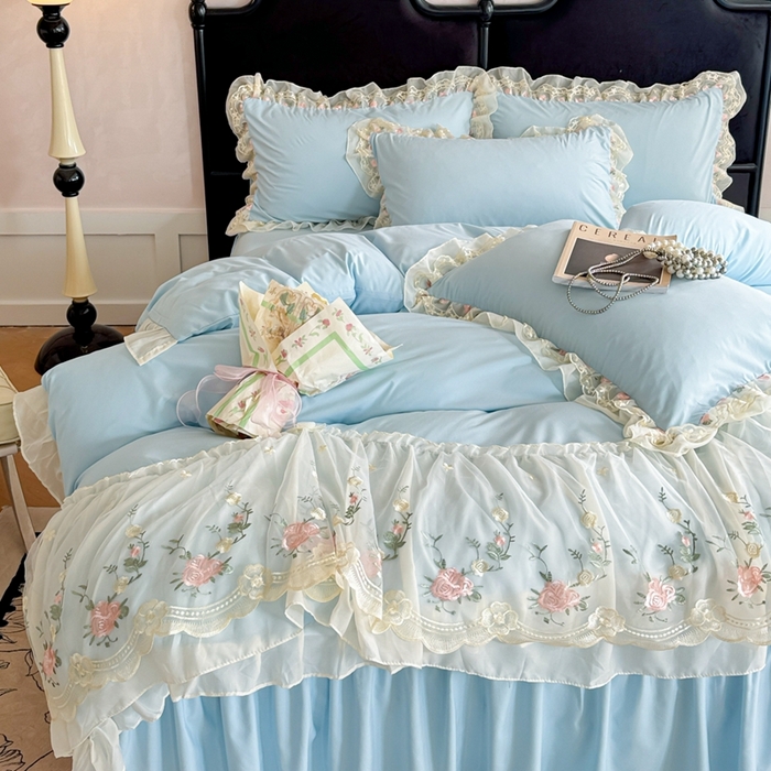 91家纺网 家纺一手货源 找家纺 米可2025新款云朵棉雪纺蕾丝刺绣公主风韩版床裙四件套 艾薇儿~蓝