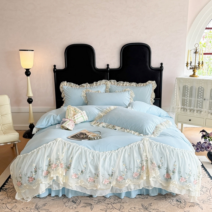 91家纺网 家纺一手货源 找家纺 米可2025新款云朵棉雪纺蕾丝刺绣公主风韩版床裙四件套 艾薇儿~蓝