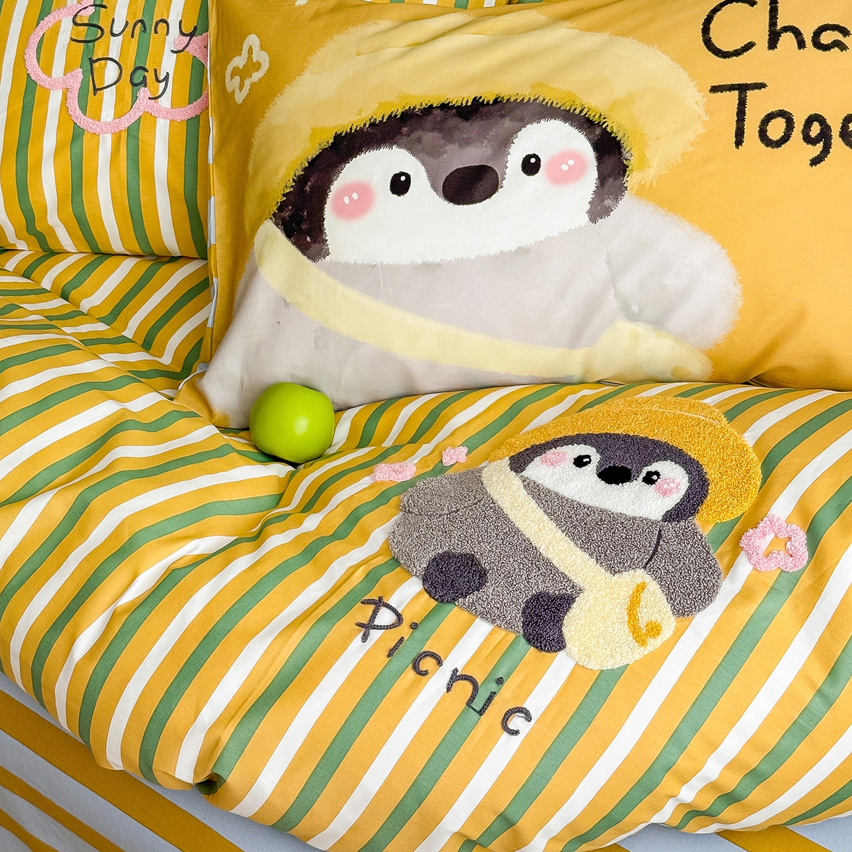 91家纺网 家纺一手货源 找家纺 （总）窝米 2025新品毛巾绣X数码13370全棉卡通系列四件套（水豚 牛角面包）