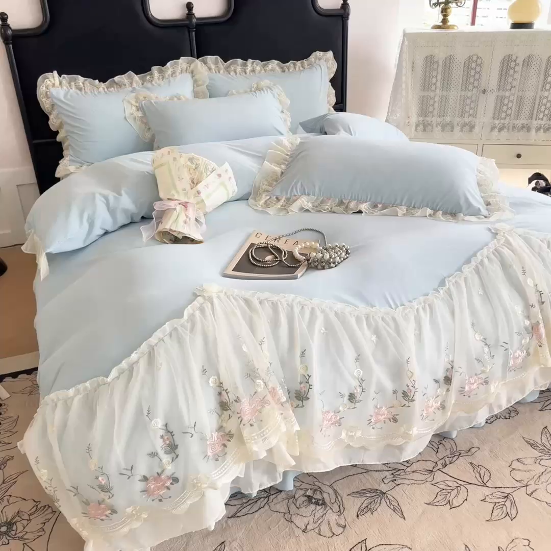 91家纺网 家纺一手货源 找家纺 米可2025新款云朵棉雪纺蕾丝刺绣公主风韩版床裙四件套 艾薇儿~蓝