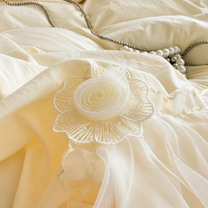 91家纺网 家纺一手货源 找家纺 米可2025新款云朵棉雪纺蕾丝刺绣公主风韩版床裙四件套 艾薇儿~米黄